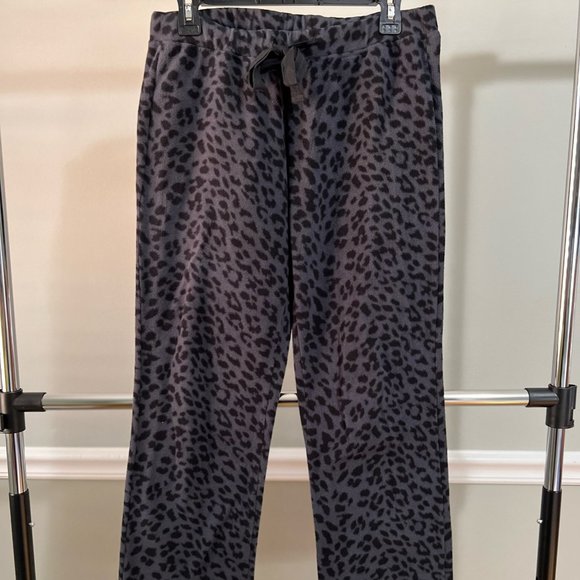 Leopard Wrinkle Pants in Navy